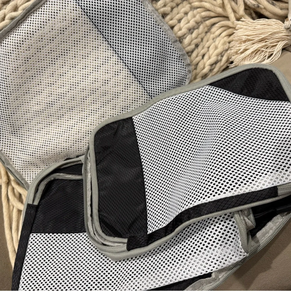 4 for $20: Packing Cubes - 3 pieces
